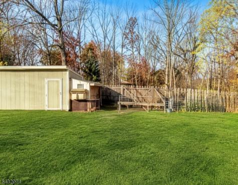 2 Sloan Lane Lebanon NJ 08833