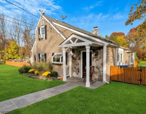 2 Sloan Lane Lebanon NJ 08833