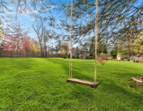 2 Sloan Lane Lebanon NJ 08833