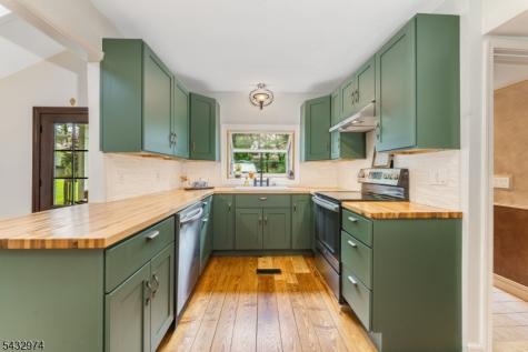 2 Sloan Lane Lebanon NJ 08833