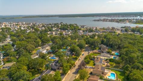 130 Mello Lane Toms River Township NJ 08753