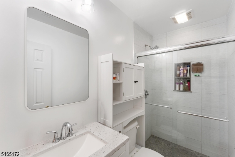 20 Hillside Road Elizabeth NJ 07208