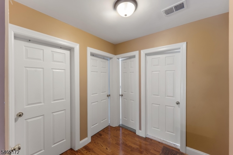 20 Hillside Road Elizabeth NJ 07208
