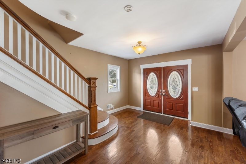 20 Hillside Road Elizabeth NJ 07208