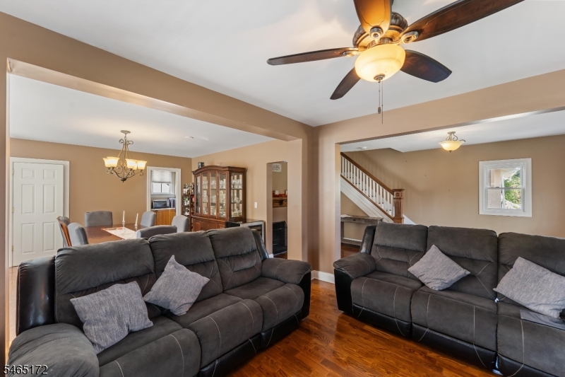 20 Hillside Road Elizabeth NJ 07208