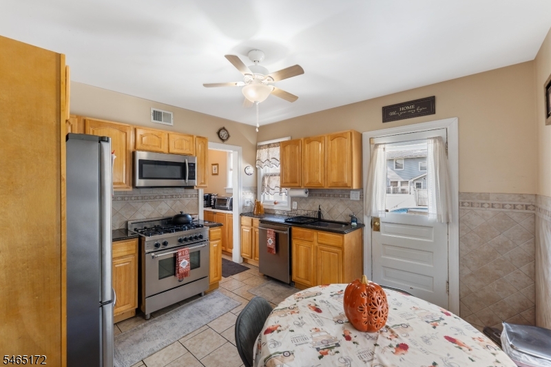 20 Hillside Road Elizabeth NJ 07208