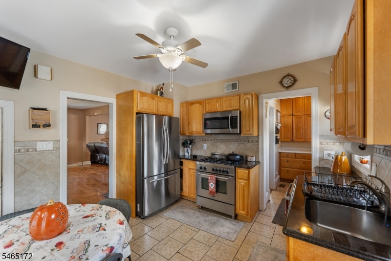 20 Hillside Road Elizabeth NJ 07208