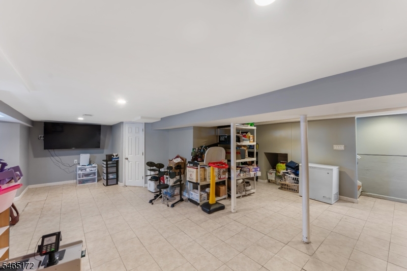 20 Hillside Road Elizabeth NJ 07208