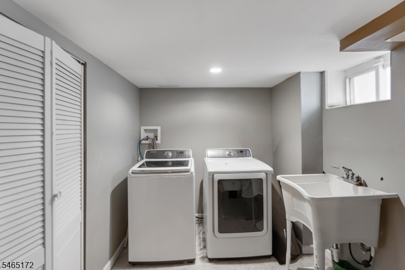 20 Hillside Road Elizabeth NJ 07208