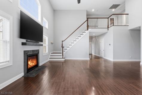 11 Bluffs Court Hamburg NJ 07419