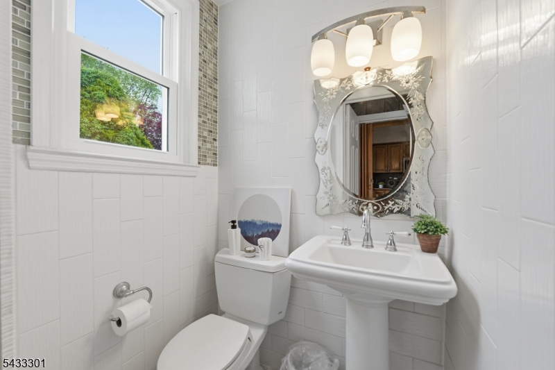 136 W 56th Street Bayonne NJ 07002