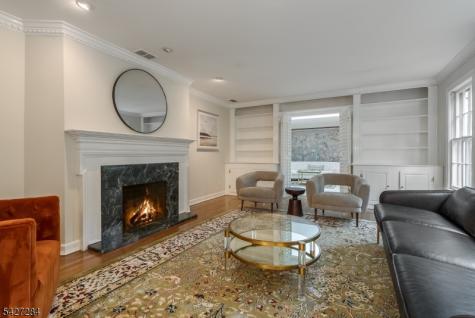 4 Edward Shippen Lane Morris NJ 07960