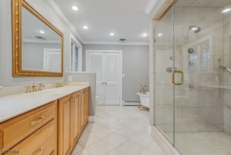4 Edward Shippen Lane Morris NJ 07960