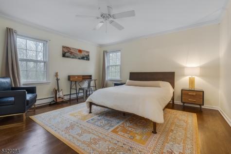 4 Edward Shippen Lane Morris NJ 07960