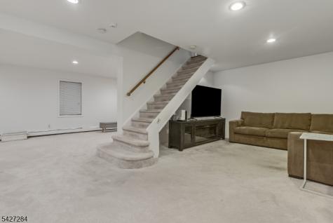 4 Edward Shippen Lane Morris NJ 07960