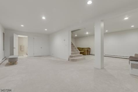 4 Edward Shippen Lane Morris NJ 07960