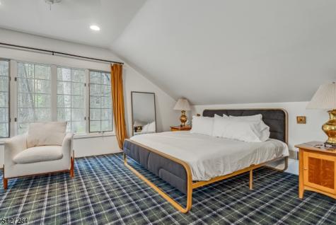 4 Edward Shippen Lane Morris NJ 07960