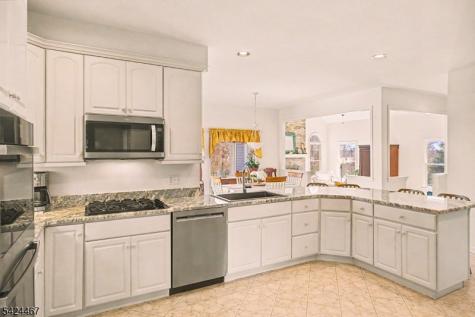 2 Moonlight Trail Raritan NJ 08822