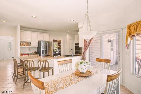 2 Moonlight Trail Raritan NJ 08822
