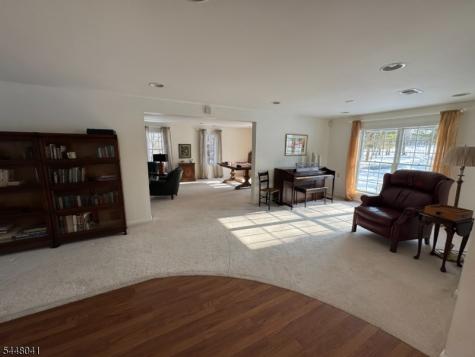 9 Nightingale Road Knowlton NJ 07825