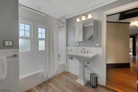 18 Ball Road Mountain Lakes NJ 07046