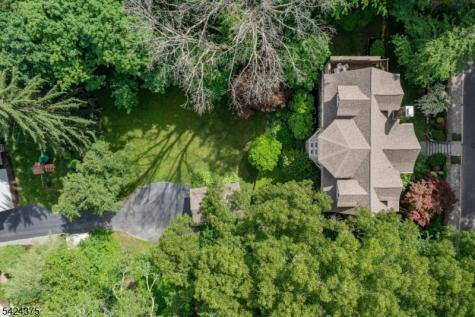 18 Ball Road Mountain Lakes NJ 07046