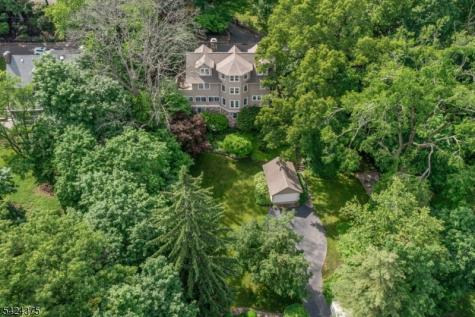 18 Ball Road Mountain Lakes NJ 07046