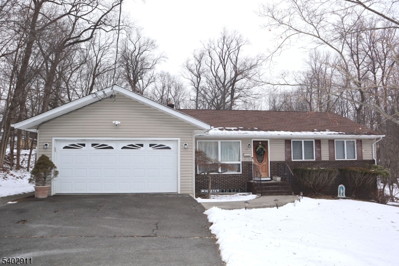 97 Squaw Brook Road North Haledon NJ 07508