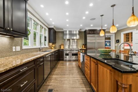 9 Canterbury Lane Summit NJ 07901