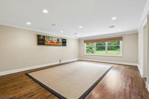 9 Canterbury Lane Summit NJ 07901