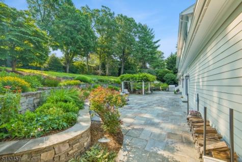 9 Canterbury Lane Summit NJ 07901