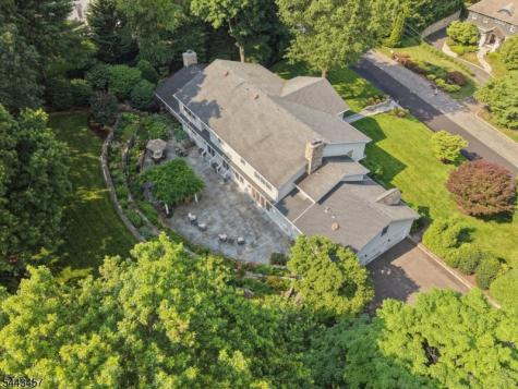 9 Canterbury Lane Summit NJ 07901