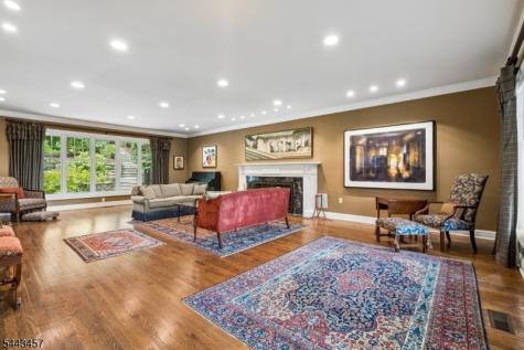 9 Canterbury Lane Summit NJ 07901
