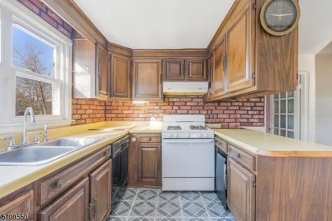 109 Lilac Drive Clinton NJ 08801