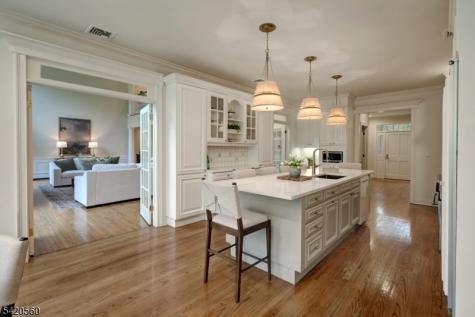 9 Green Hill Road Chester NJ 07930