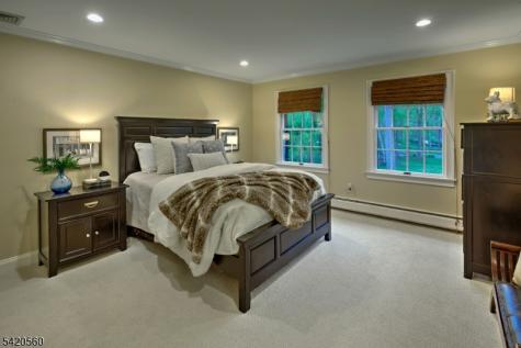9 Green Hill Road Chester NJ 07930