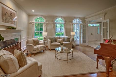 9 Green Hill Road Chester NJ 07930
