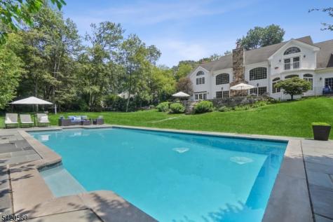 9 Green Hill Road Chester NJ 07930