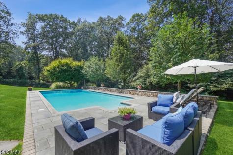 9 Green Hill Road Chester NJ 07930