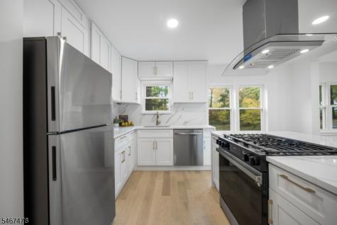 686 Meyersville Road Long Hill NJ 07933