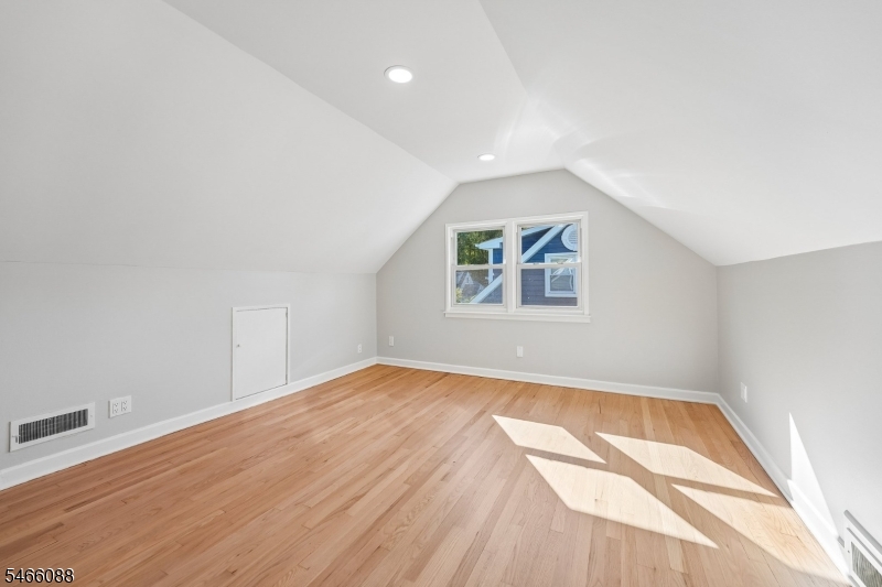 529 Richfield Avenue Kenilworth NJ 07033