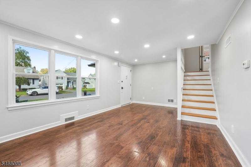 529 Richfield Avenue Kenilworth NJ 07033