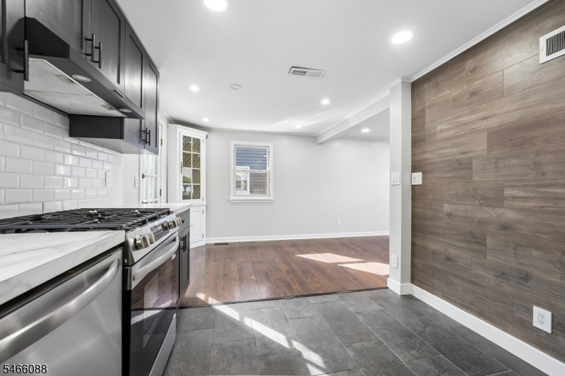 529 Richfield Avenue Kenilworth NJ 07033