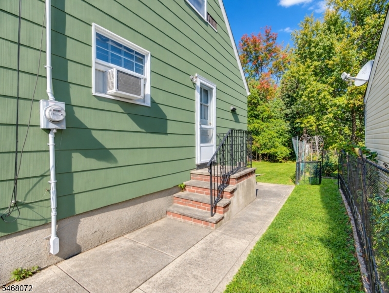 756 Pinewood Road Union NJ 07083