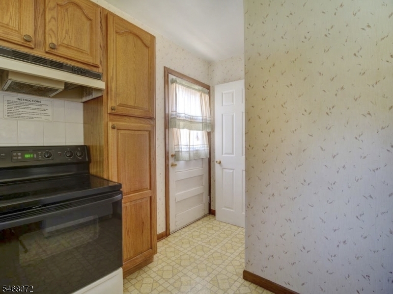 756 Pinewood Road Union NJ 07083
