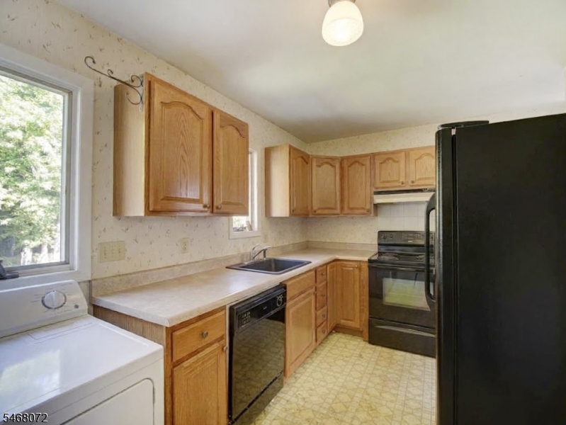 756 Pinewood Road Union NJ 07083