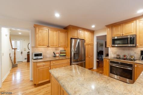 6 Betsy Ross Court Montgomery NJ 08558