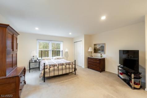 6 Betsy Ross Court Montgomery NJ 08558