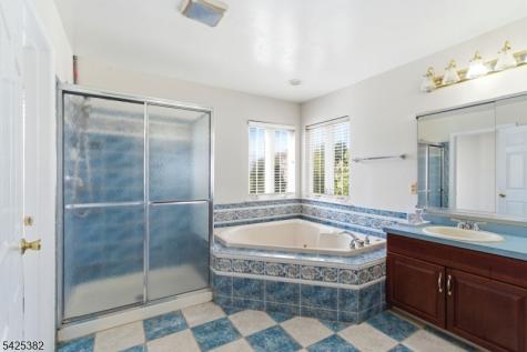 1907 Gary Road Greenwich NJ 08886