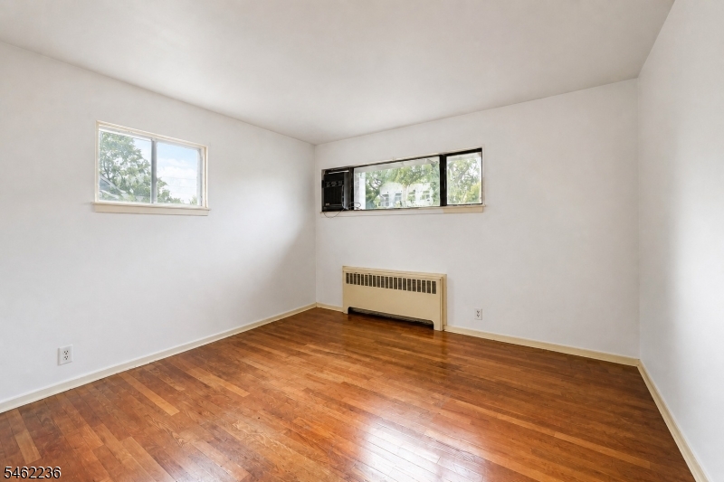77 Independence Drive Roselle NJ 07203